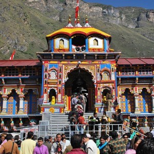 Rain in Uttarakhand continues to be heavy, Char Dham Yatra halted ...