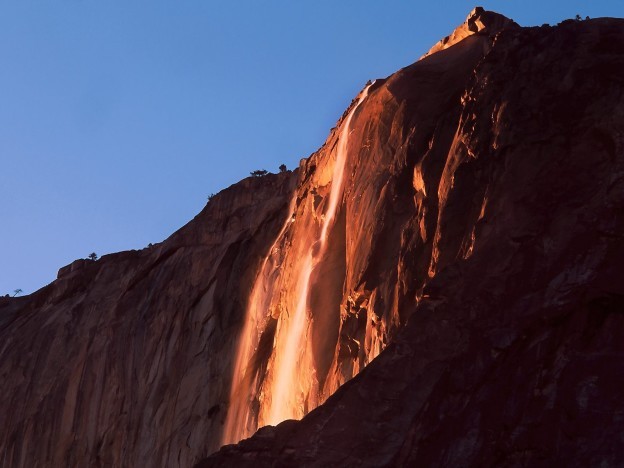 Yosemite National park Observes Firefall