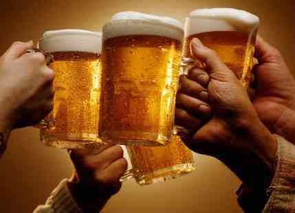 8 Little Known Health Benefits Of Drinking Beer