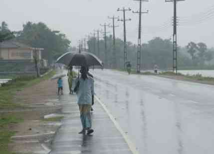 Rain in Bangladesh and Sri Lanka