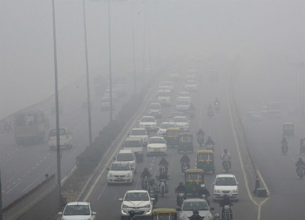 Delhi introduces pollution toll for trucks before Diwali