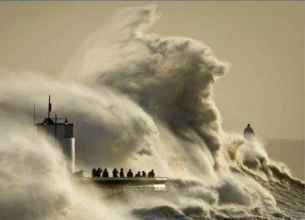 Global warming ocean storms