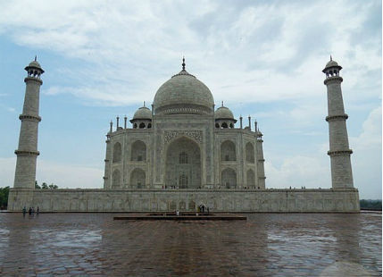 Rain in Agra1