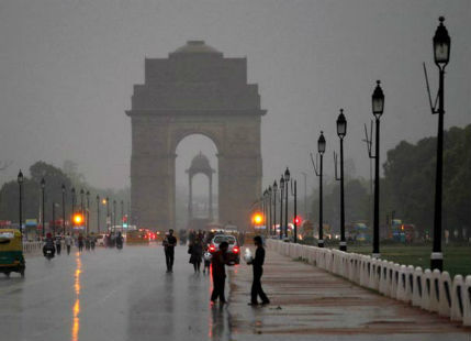 Parts of Delhi receive light rain, more in the offing