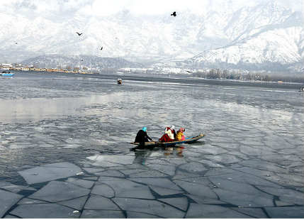 dal-lake-freeze