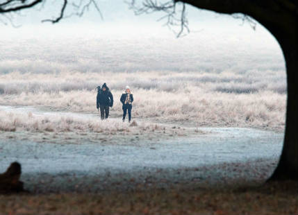 Britain to witness freezing fog, sub zero temperatures to persist