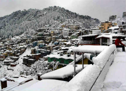 Snow in Kashmir