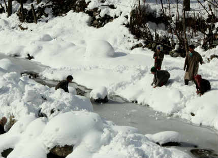 Heavy snowfall ahead for Shimla, Srinagar, Manali, and Nainital