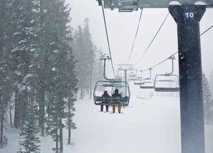 Winter Storm Helena wreaks havoc in Oregon, Sierra Nevada