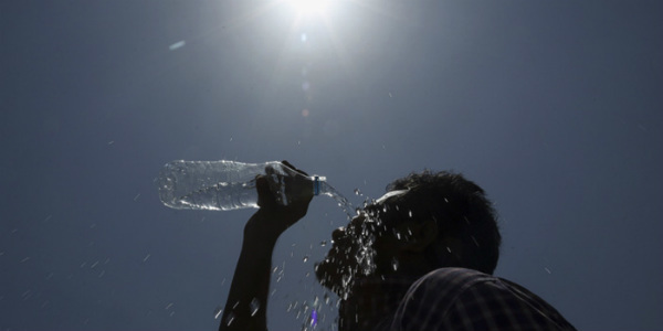 At 39.6 degrees, Delhi blisters with heatwave conditions