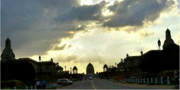 Cloudy weather in Delhi