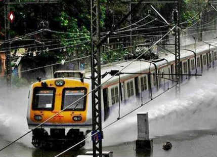 Mumbai Rain traffic