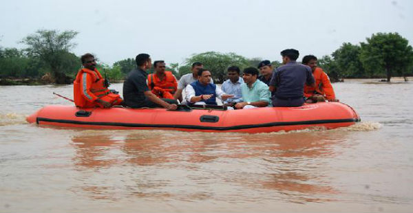 Gujarat flood CM Rupani in Banaskantha_News CDN 600A