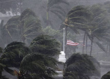 Hurricane Irma strangles Florida with two landfalls, 5 killed