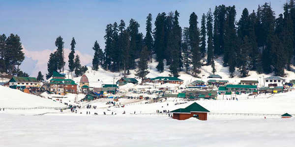 Snow blankets Srinagar, Shimla, Manali, Gulmarg, Pahalgam, Kinnaur