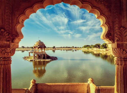 Gadisar-Lake-in-Rajasthan-Travel Triangle 600