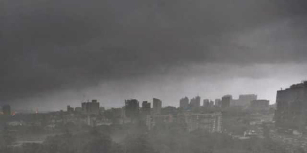 Mumbai rains display ferocious trailer before Monsoon arrival