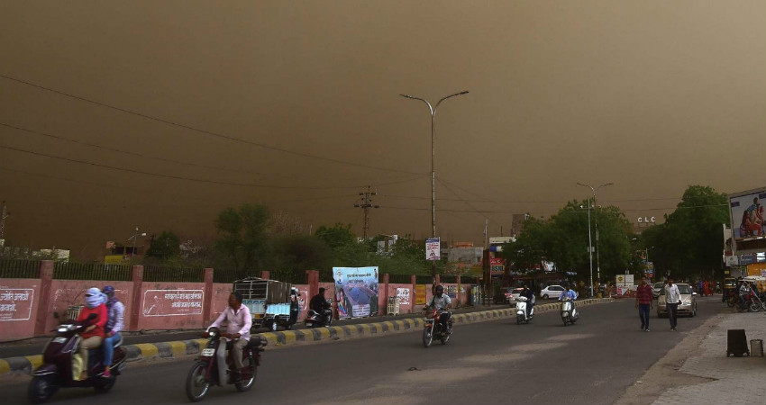 Dust storm in UP, Bihar