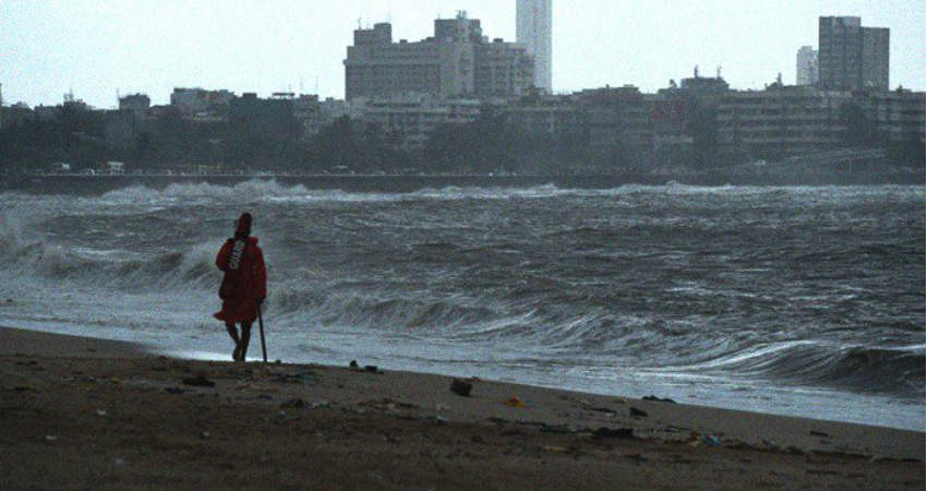 Cyclone Vayu in Karachi