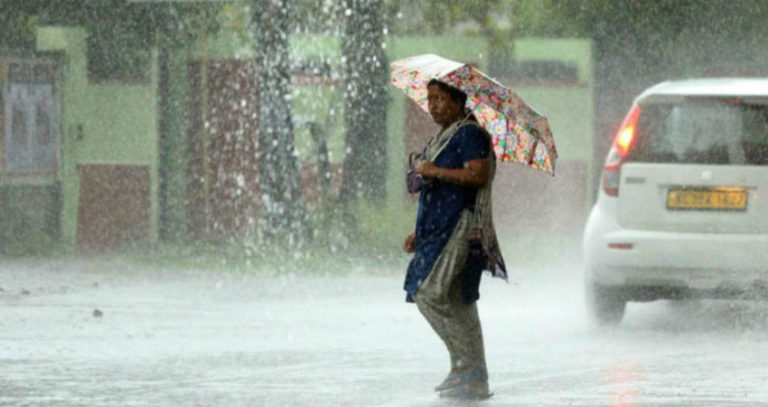 Weather in Andhra Pradesh: Rain in Srikakulam, Vizianagaram, Kurnool ...