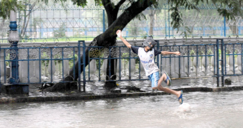 Rain in Kolkata 