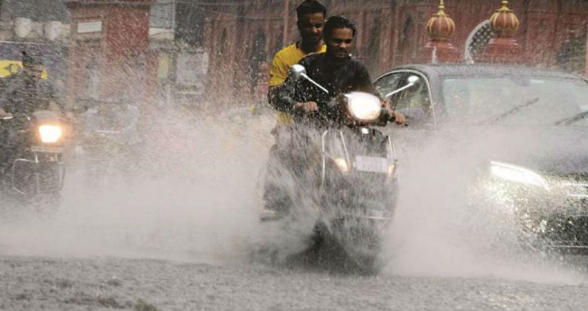 Rain in Indore 