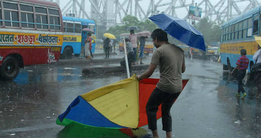 Rain in Kolkata 