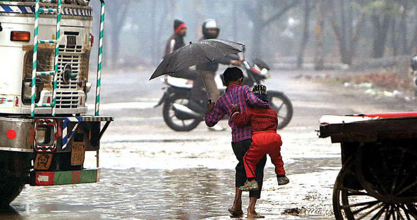 Winter rain in Delhi 