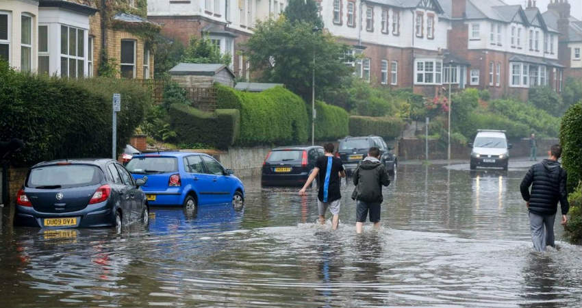 danger-to-life-flood-warnings-for-parts-of-england-as-rivers-breach