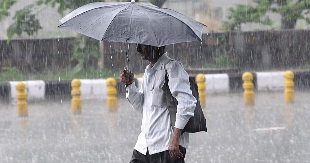 Rain likely in Uttar Pradesh, while clear weather ahead for Delhi ...