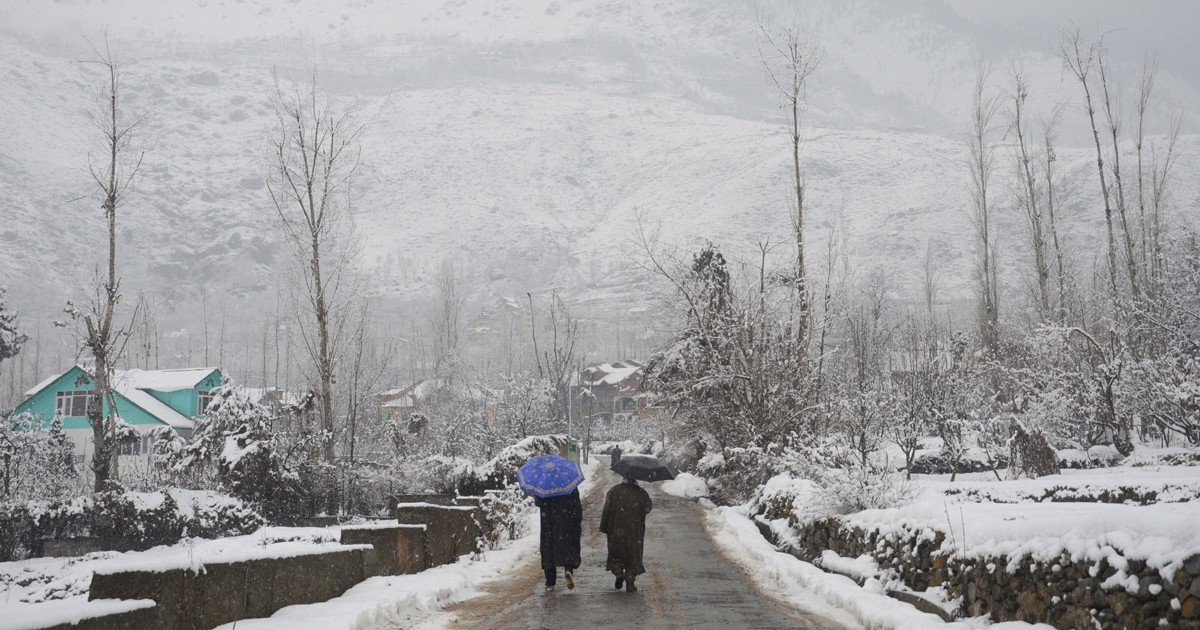 Rain and snow in Jammu and Kashmir