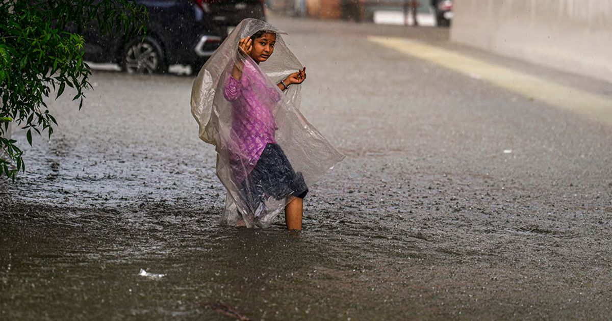 HEAVY RAIN ALERT IN CHENNAINNAI